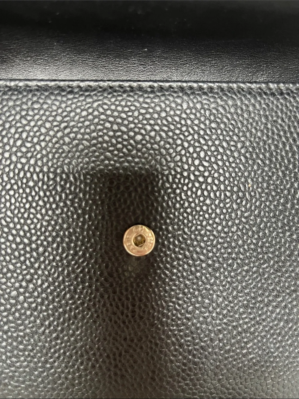 Classic CHANEL Wallet - Black Caviar Leather